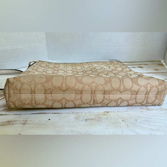 COACH Signature zip File Crossbody purse Shoulder Bag Canvas monogram jacquard - Picture 9 of 16